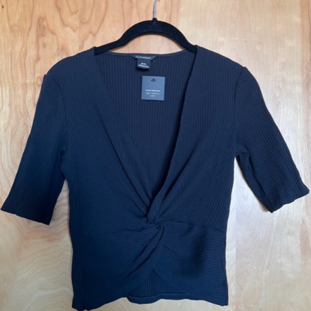 Never worn Club Monaco rib crop top